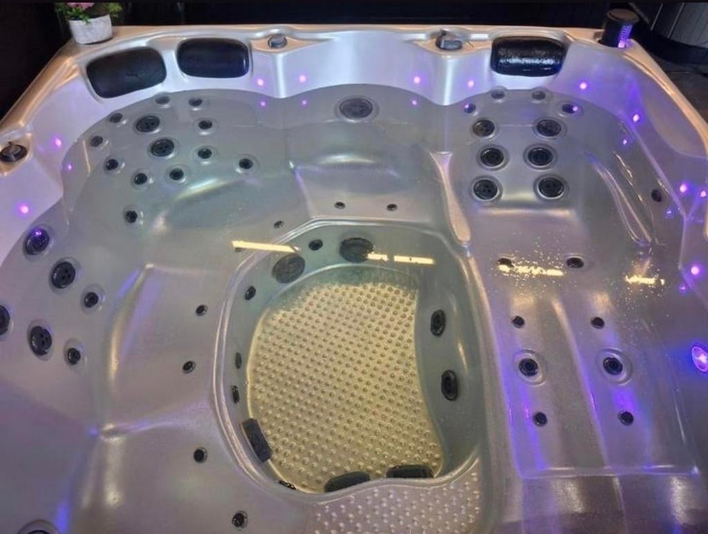 Balboa spa ‼️ VANDAAG BEZORGD ‼️ 5 PERSOONS, Tuin en Terras, Bubbelbaden en Hottubs, Nieuw, Filter, Ophalen of Verzenden