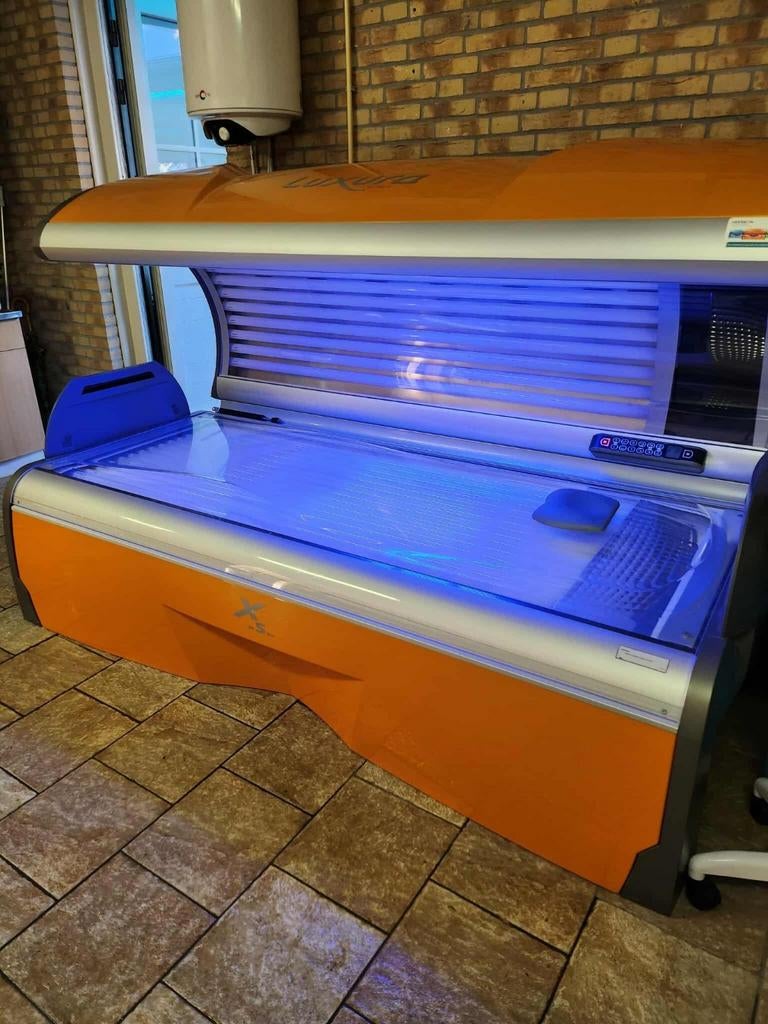 Luxura Zonnebank - Professionele kwaliteit, Ophalen, Gebruikt, Zonnebank dubbelzijdig, 15 lampen of meer