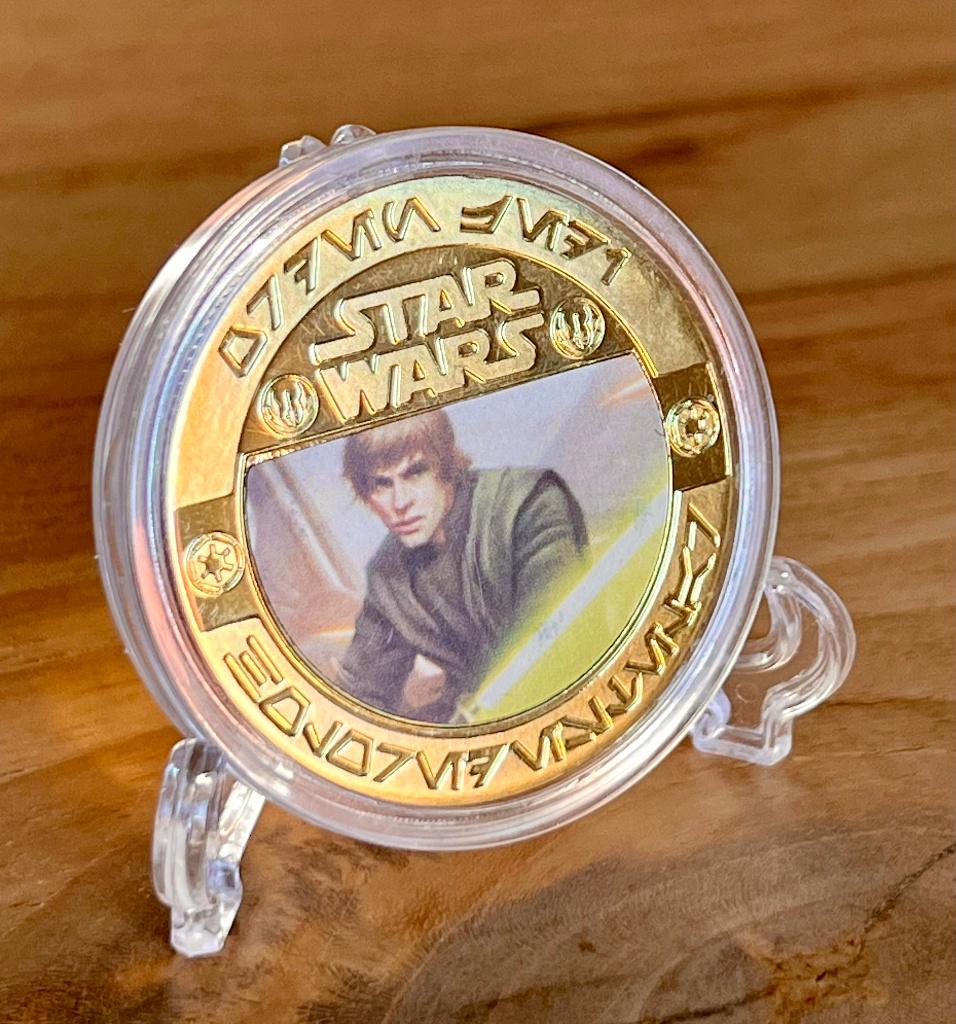 Luke Skywalker 24kt goud vergulde munt +standaard, Verzamelen, Star Wars, Ophalen of Verzenden, Nieuw, Overige typen