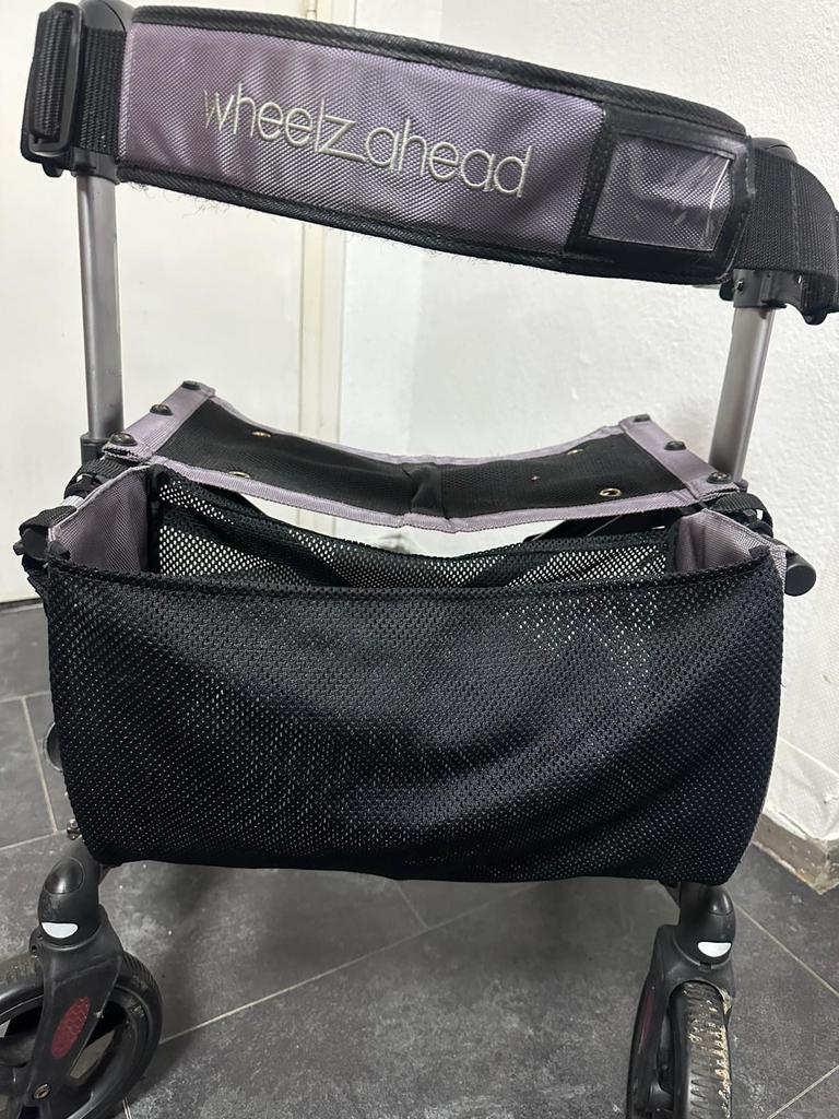 Rollator wheelzahead, Ophalen of Verzenden, Zo goed als nieuw
