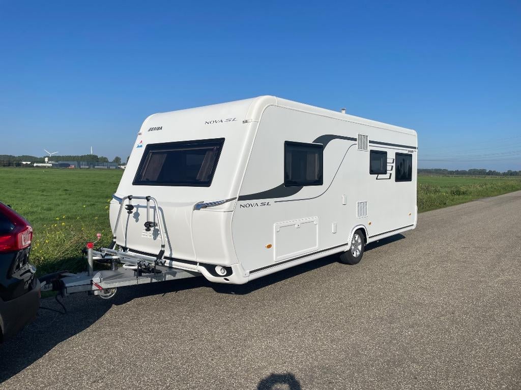 Hymer Eriba SL530, 2 aparte bedden, Rondzit, Schokbreker, Particulier