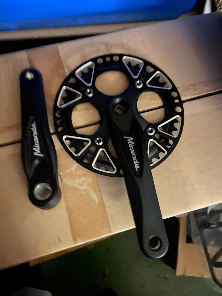 Partij crankset miranda, Ophalen, Zo goed als nieuw