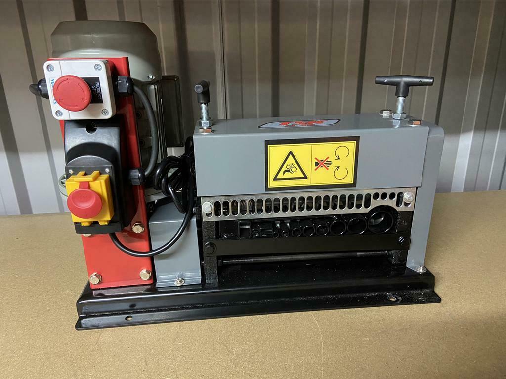 TSK M.30 kabelstripmachine kabelpelmachine, Doe-het-zelf en Verbouw, Info@tapservices.nl, Tap Services, Nieuw, 5081ee