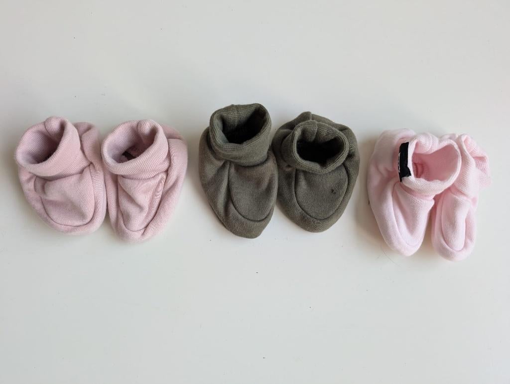 3 paar nieuwe babyslofjes, Kinderen en Baby's, Babykleding | Schoentjes en Sokjes, Nieuw, Jongetje of Meisje, Slofjes, Ophalen of Verzenden