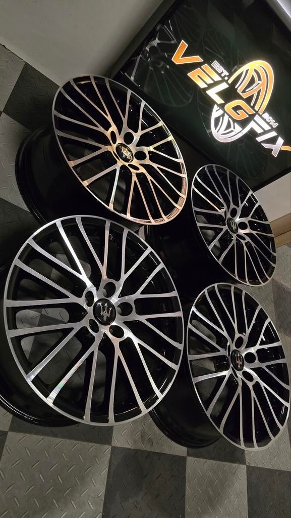 Orginele Aston Martin Vantage velgen! Breedset!!!, 19 inch, Banden en Velgen, Ophalen of Verzenden, All Season