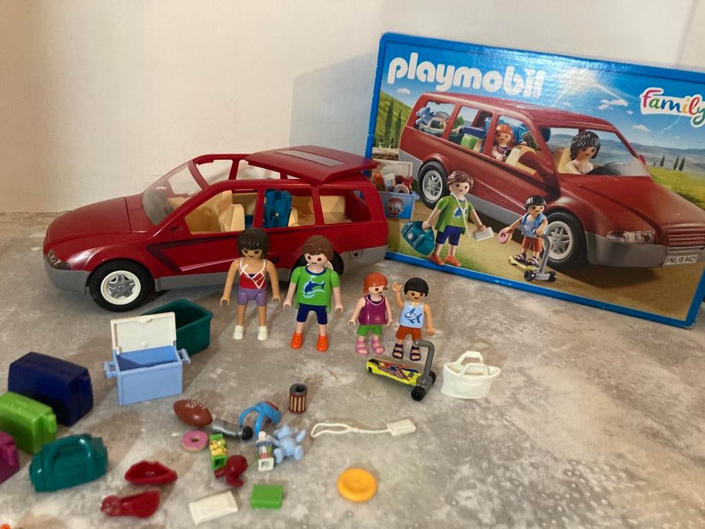 Playmobil Family Fun Gezinswagen 9241 - Compleet met doos, Kinderen en Baby's, Speelgoed | Playmobil, Ophalen of Verzenden, Zo goed als nieuw