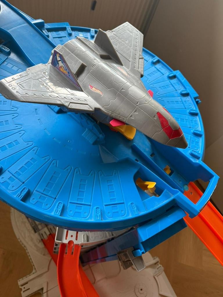 Hot Wheels Super Ultimate Garage Gorilla, Kinderen en Baby's, Speelgoed | Racebanen, Zo goed als nieuw, Handmatig, Hot Wheels