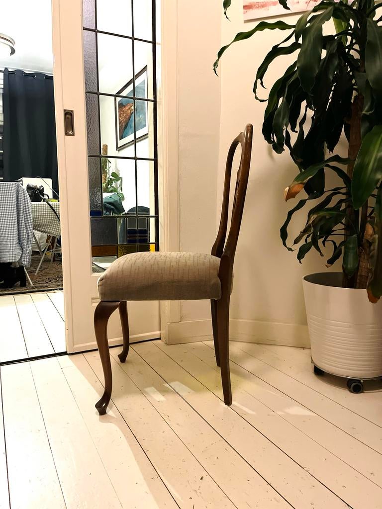 Set van twee Queen Anne/Chippendale revival stoelen, Ophalen, Gebruikt, Twee, Bruin