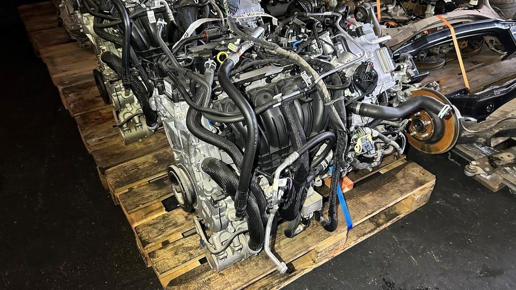 FORD KUGA TITANIUM FWD TRANSMISSIE / VERSNELLINGSBAK 2024, Ophalen of Verzenden, Gebruikt, Stiba lid