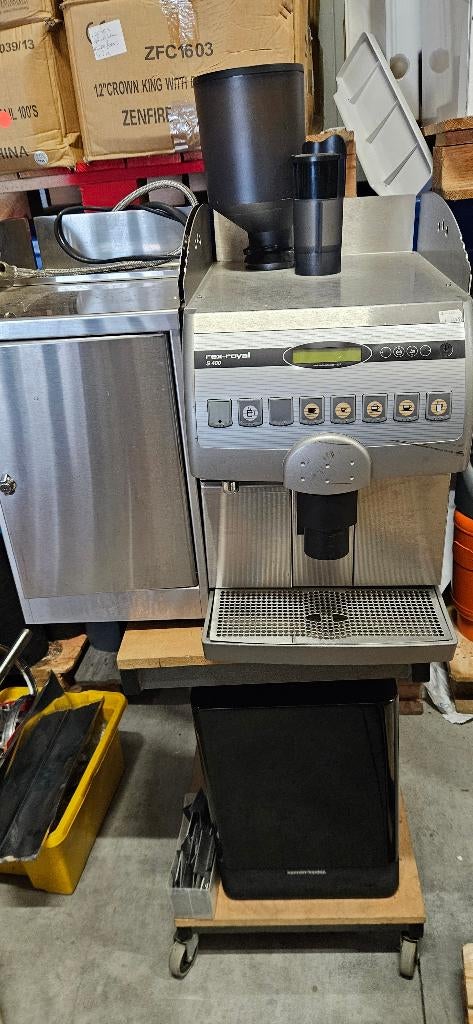 Koffiemachine pro  REX-ROYAL S400  € DOE EEN GOED BOD, Gemalen koffie, 10 kopjes of meer, Koffiemachine, Zo goed als nieuw