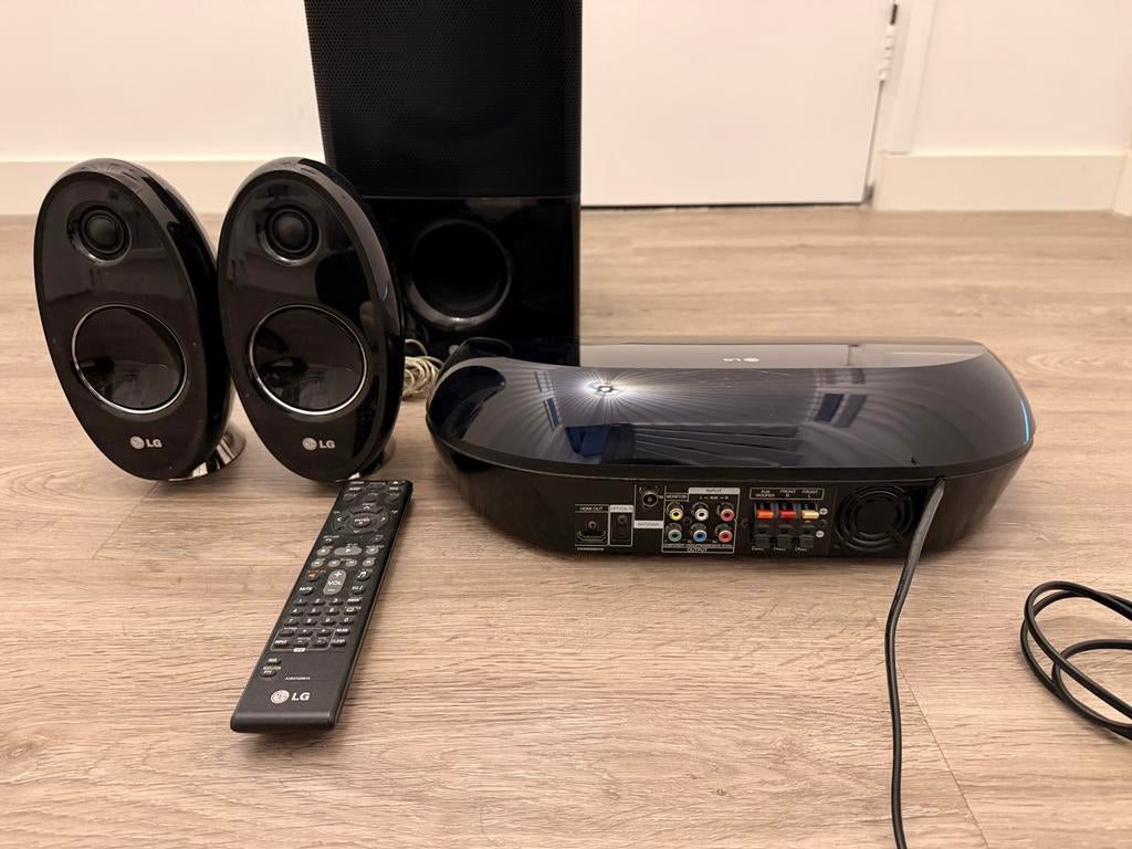 LG Home Cinema Set met Blu-ray/DVD/CD/radio/bluetooth speler, Overige merken, Gebruikt, 2.1-systeem, Blu-ray-speler