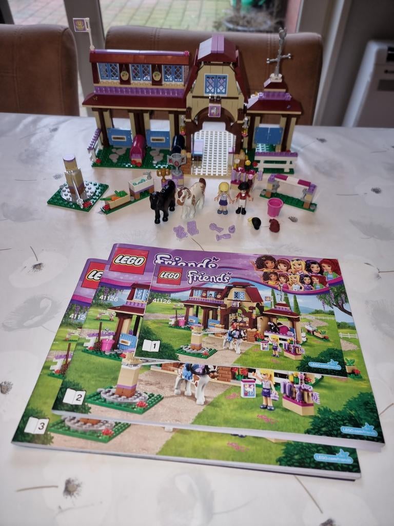 LEGO Friends 41126 Heartlake Rijclub - Compleet, Ophalen of Verzenden, Zo goed als nieuw, Complete set, Lego