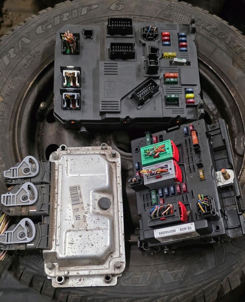Peugeot 206 1.6 16v ecu / bsm / bsi modules, Ophalen of Verzenden, Gebruikt, Peugeot