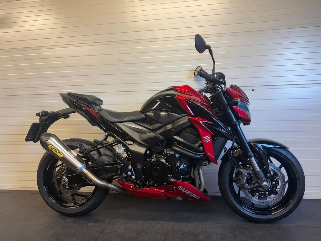 Suzuki GSX-S 750 – Nette Naked, Garantie + Arrow Uitlaat, SUZUKI, 4 cilinders, Motorrijbewijs A, Bedrijf