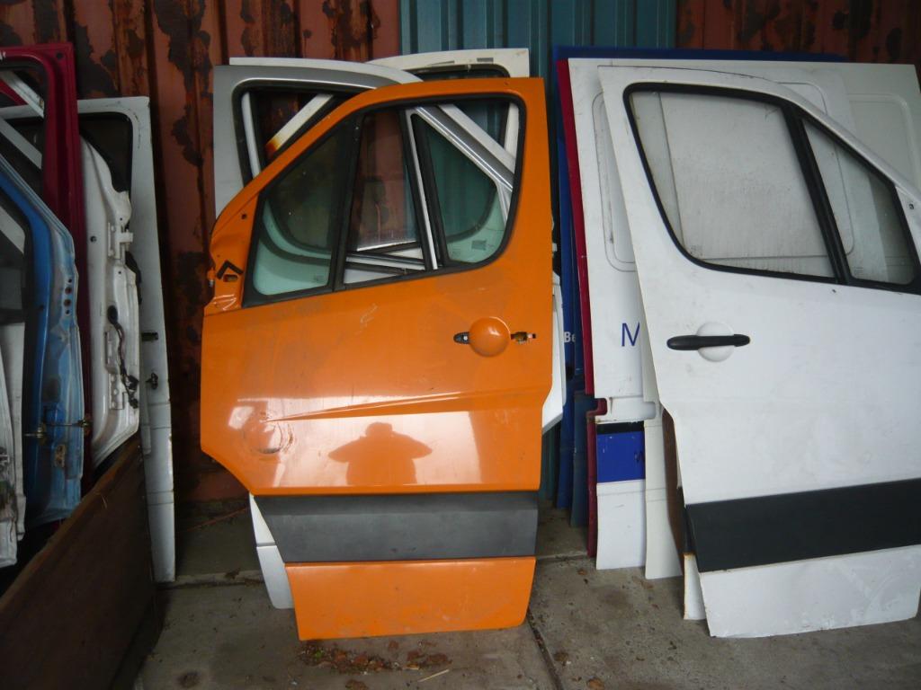 Mercedes Sprinter W906 Deuren compleet met raam, Auto-onderdelen, Gebruikt, Deur, Ophalen of Verzenden, Links