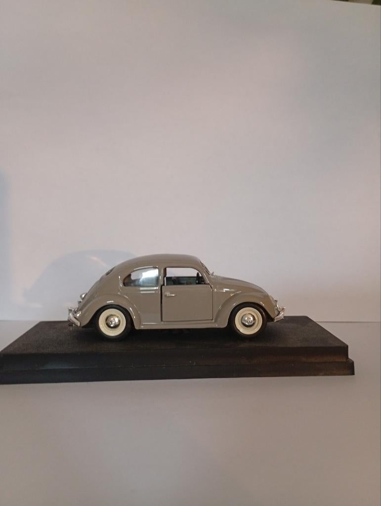 Volkswagen Beetle model, beige kleur., Ophalen of Verzenden, Zo goed als nieuw, Auto, Overige merken