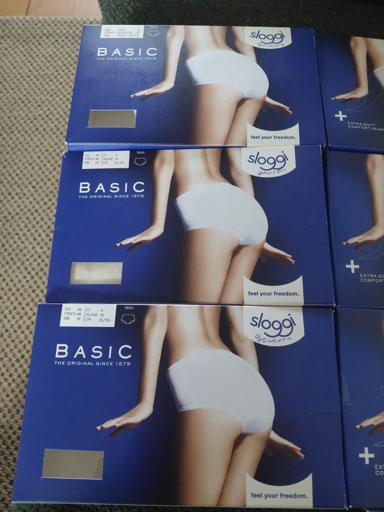 SLOGGI basic mt 44 huidskleur, Ophalen of Verzenden, Zwart, Slip
