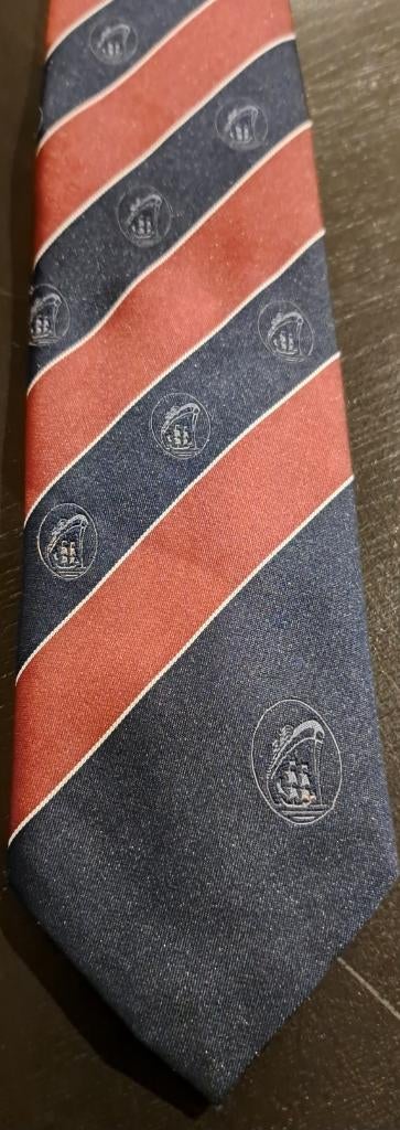 HAL Holland America Line stropdas rood-wit-blauw, Verzamelen, Scheepvaart, Ophalen of Verzenden, Nieuw