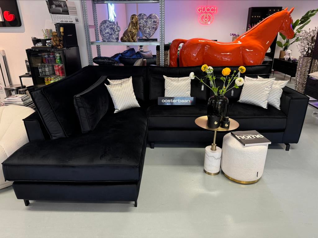 Luxe Velvet Hoekbank King 220x310cm Zwart Quartz800 - Black, Info@oosterbaanwonen.nl, Nieuw, Venus 31 8448 CE Heerenveen, Oosterbaan Wonen