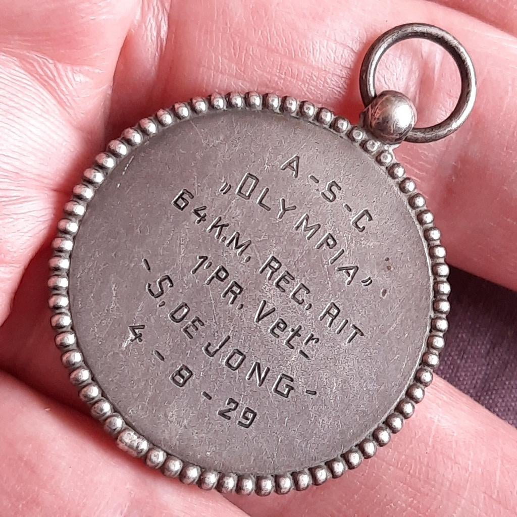 Zilveren Medaille Wielrennen 1e Prijs 1929, Postzegels en Munten, Penningen en Medailles, Verzenden, Zilver