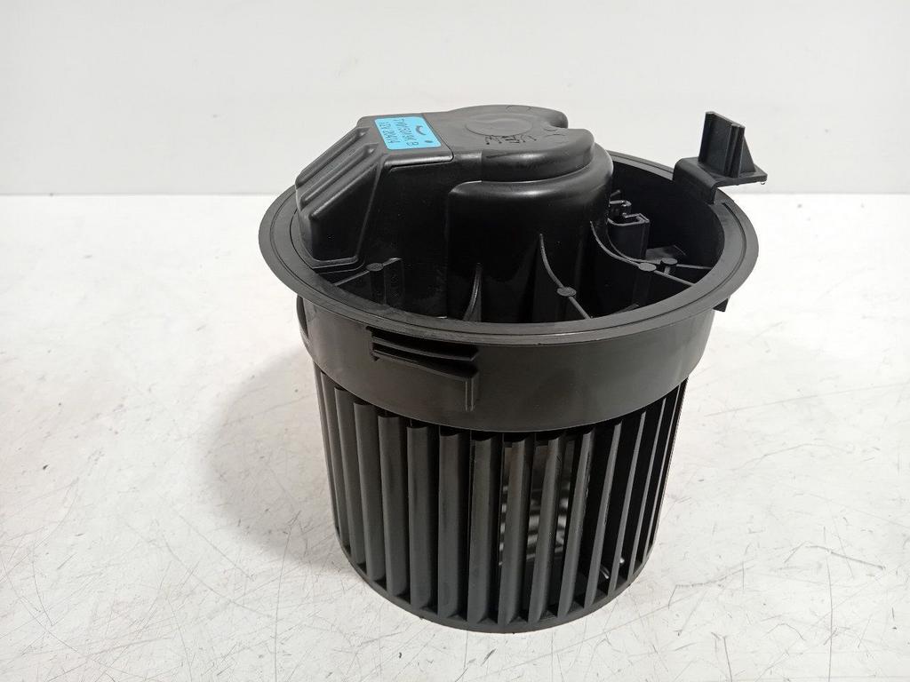 Kachel ventilator motor Nissan Leaf, Auto-onderdelen, Onderdelen@venauto.nl, Van der Ven Autorecycling B.V., Gebruikt, Ettenseweg 76, 4706 PB Roosendaal, The Netherlands