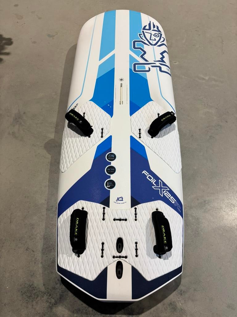 Starboard Foil X 125 + Starboard Evolution Windfoil set, Ophalen, Zo goed als nieuw, Plank