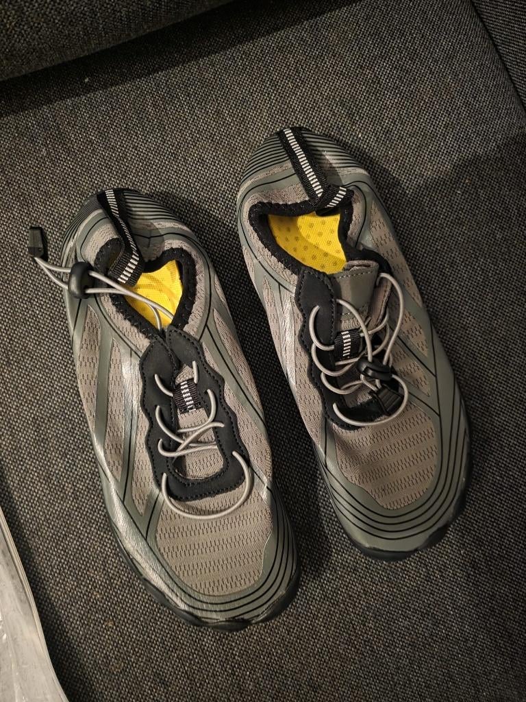 Trail schoenen, Sport en Fitness, Loopsport en Atletiek, Overige merken, Hardloopschoenen, Nieuw, Ophalen of Verzenden