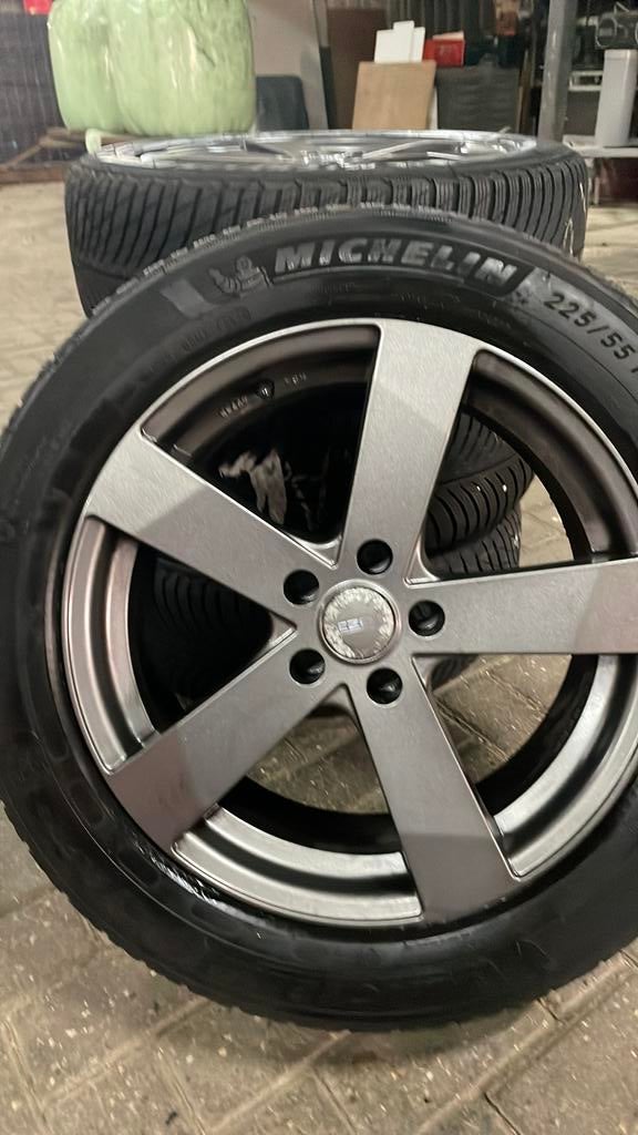Winterbanden met velg, Ophalen, 18 inch, Gebruikt, Banden en Velgen