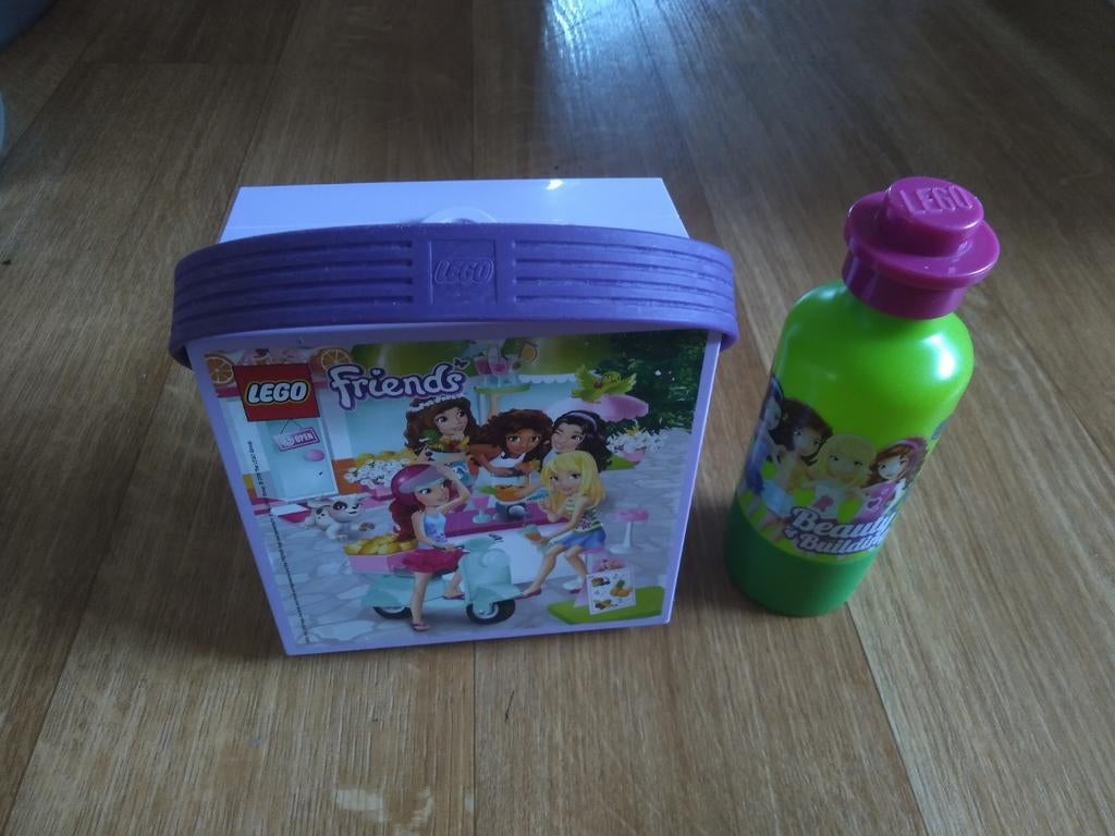 Lego Friends broodtrommel en beker, Ophalen of Verzenden, Gebruikt