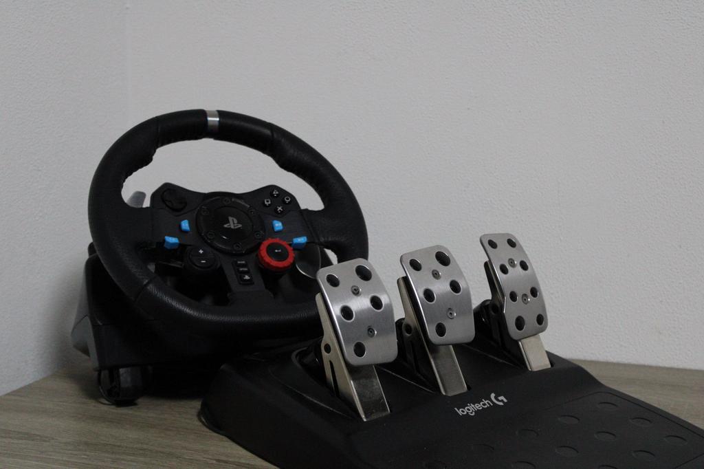 Dikke Racing SET LogiTech G29 + Pedalen en schakelaar, Spelcomputers en Games, Spelcomputers | Sony PlayStation Consoles | Accessoires