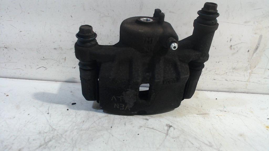 Remklauw links voor Kia Picanto, Onderdelen@venauto.nl, Van der Ven Autorecycling B.V., Ettenseweg 76, 4706 PB Roosendaal, The Netherlands