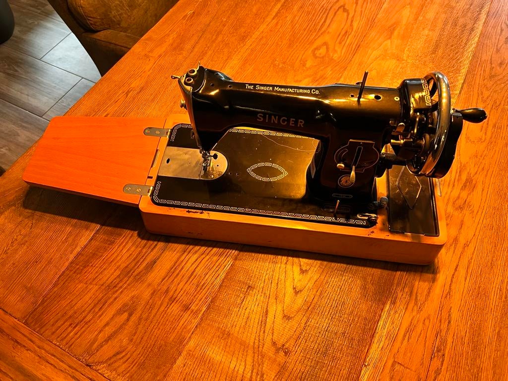 Singer Naaimachine met Kap - Decoratief/Hobby, Ophalen