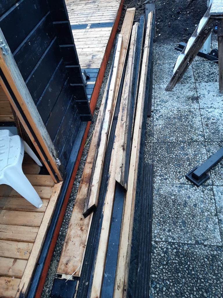 Blokhut fundering profielen hout - 13 meter, Gebruikt, Balk, Overige houtsoorten, Ophalen