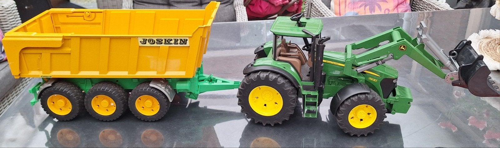 Oa John Deere 7930 met frontlader, Bruder Joskin kiepaanhan, Ophalen of Verzenden, Tractor of Landbouw, Overige merken