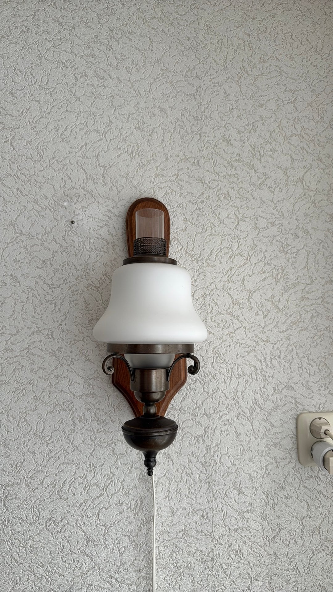 Wandlamp gratis, Ophalen, Gebruikt