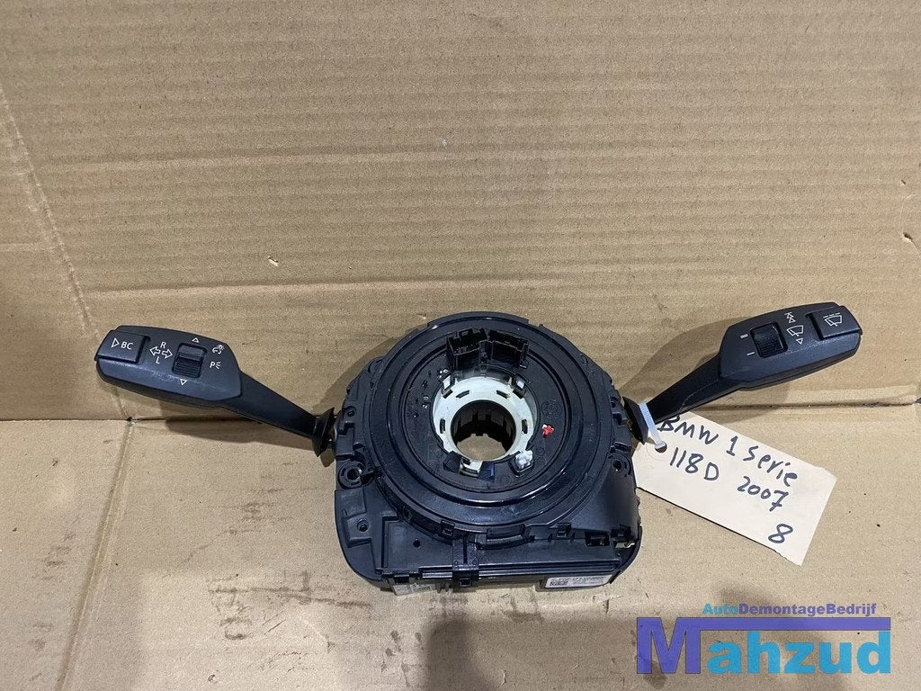BMW E87 E81 Commbischakelaar knipperlicht ruitenwisser schak, Auto-onderdelen, Dashboard en Schakelaars, Petuelring 130
80788  Munich, DE