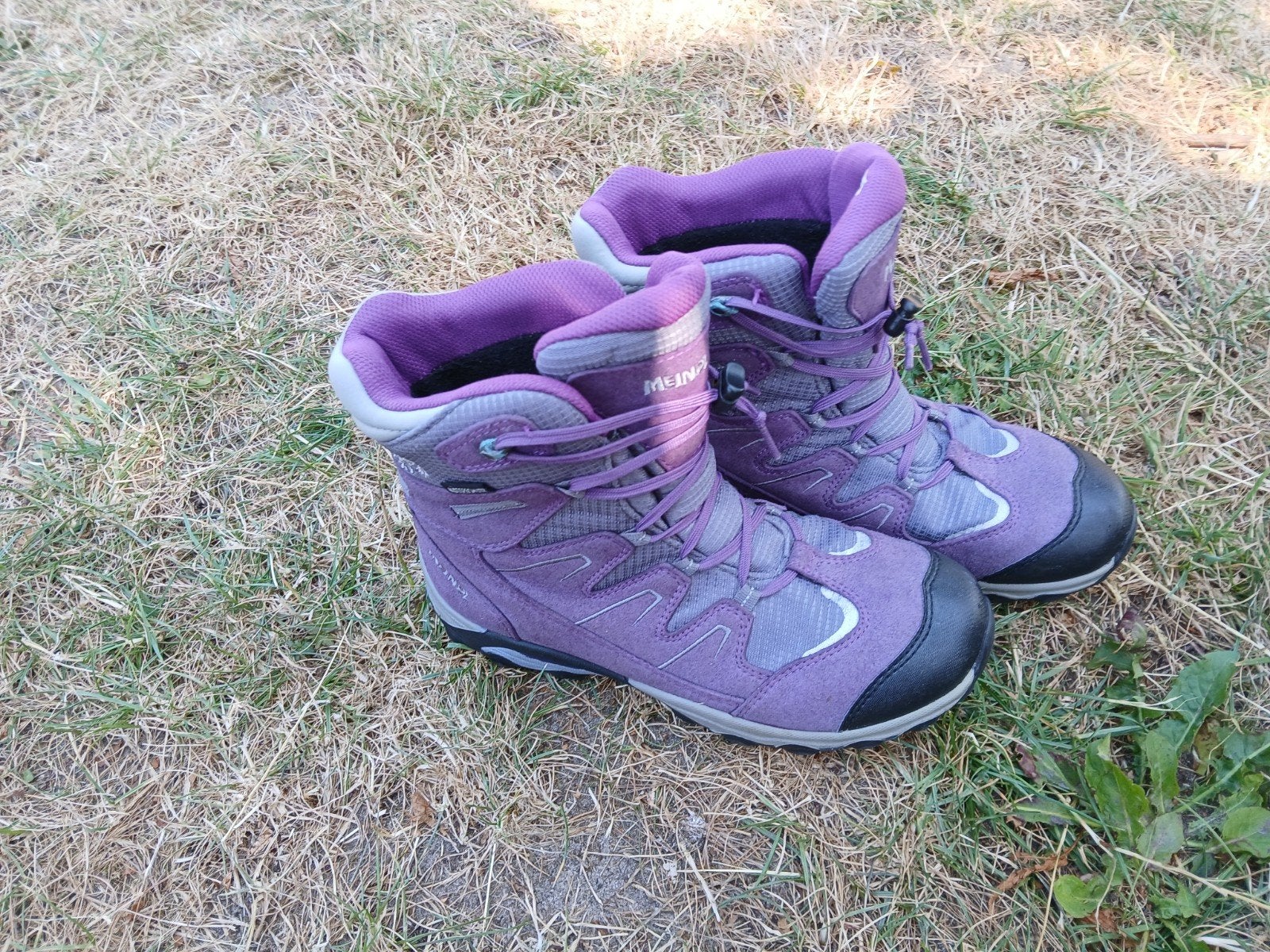 Meindl Bergschoenen Meisje Maat 35 Paars Grijs Z.G.A.N., Sport en Fitness, Bergsport en Wandelen, Ophalen of Verzenden, Zo goed als nieuw
