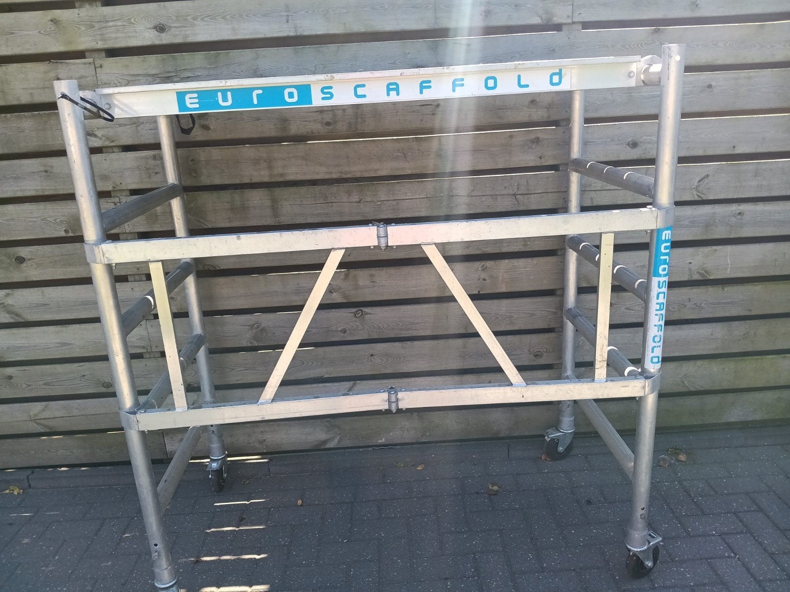 Euroscaffold kamersteiger, Doe-het-zelf en Verbouw, Ophalen, Zo goed als nieuw, Rolsteiger of Kamersteiger