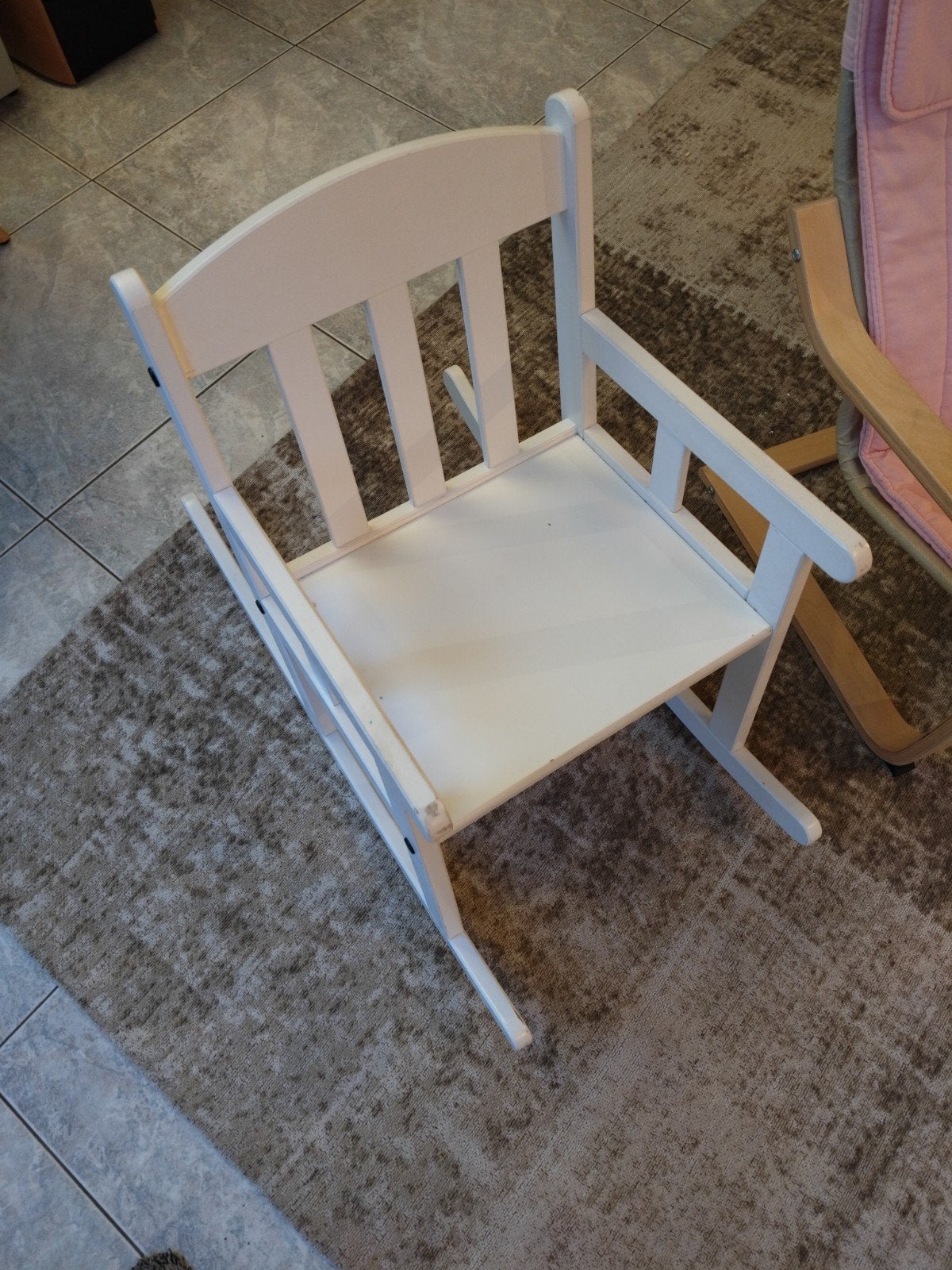 2 stoelen, schommelstoel en Ikea stoel, Kinderen en Baby's, Ophalen, Zo goed als nieuw, Stoel(en)