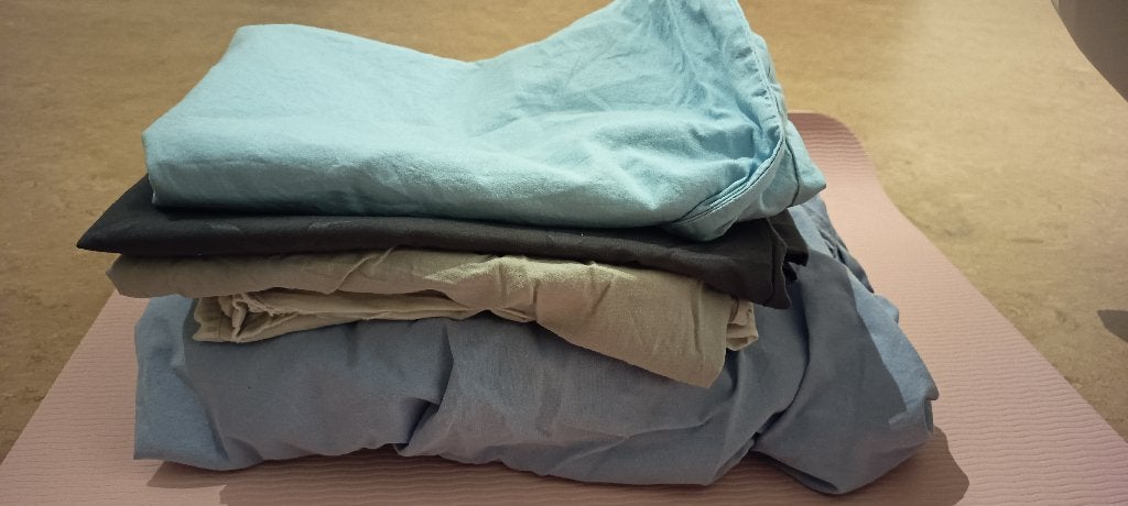 [Gratis] 4 kussenslopen, 1 laken, Ophalen, Gebruikt, Eenpersoons, Overige materialen