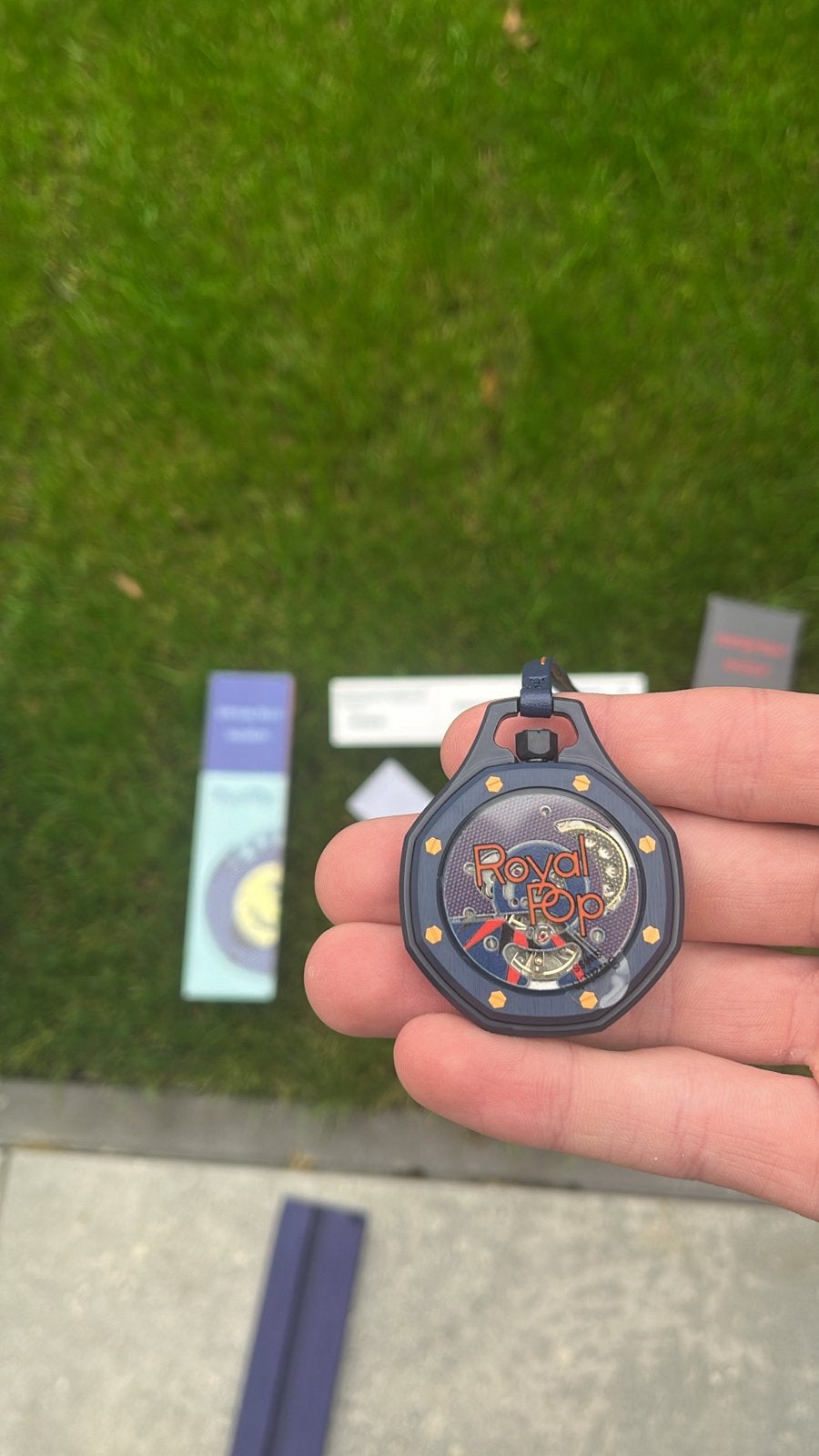 Swatch x Royal Pop Horloge - Nieuw in doos, Kunststof, Verzenden, Polshorloge, Swatch