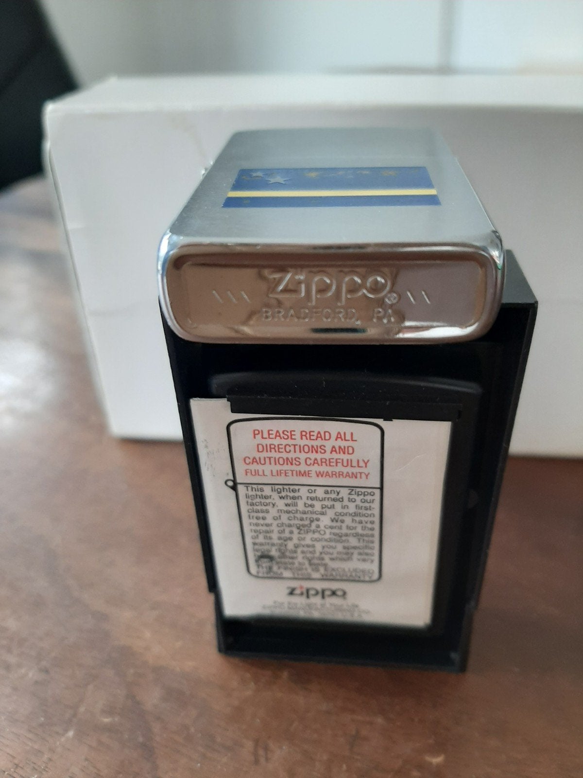 Zippo aansteker met Curaçao vlag - Zo goed als nieuw, Ophalen of Verzenden, Zo goed als nieuw, Aansteker