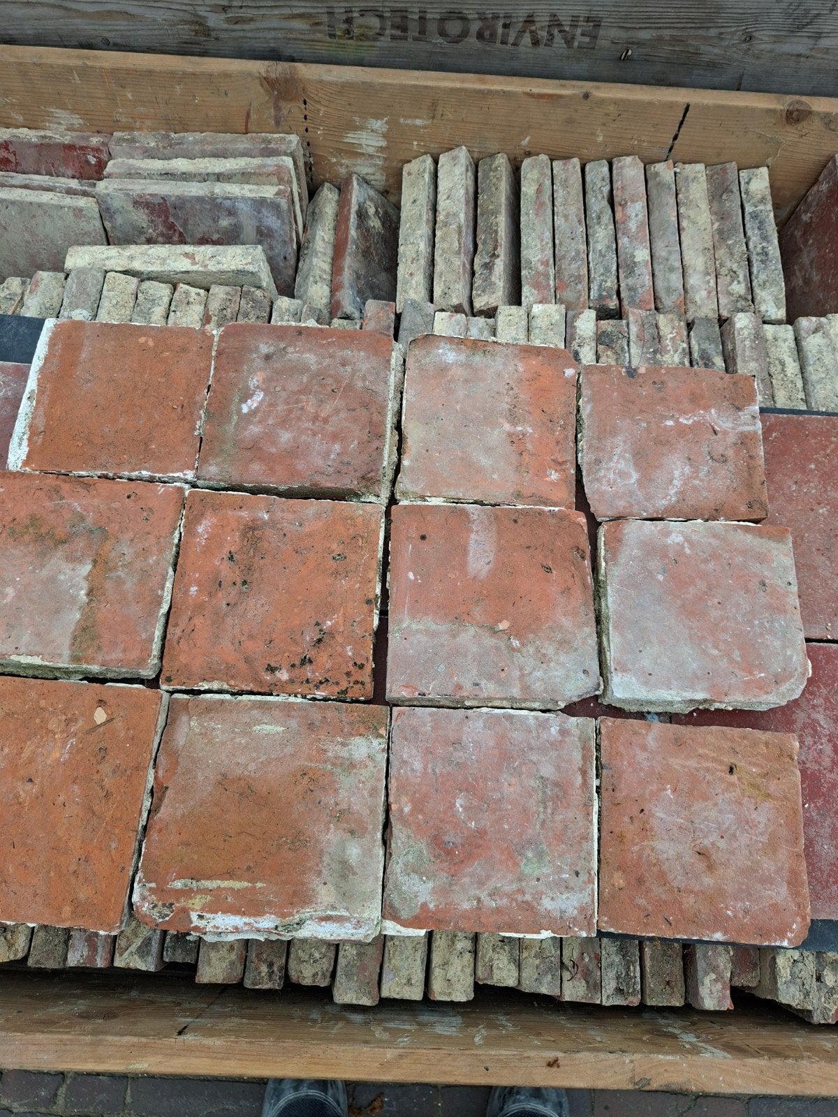 Te koop: partij oude antieke estrikken 20 m2., Overige materialen, Gebruikt, Minder dan 20 cm, 10 m² of meer
