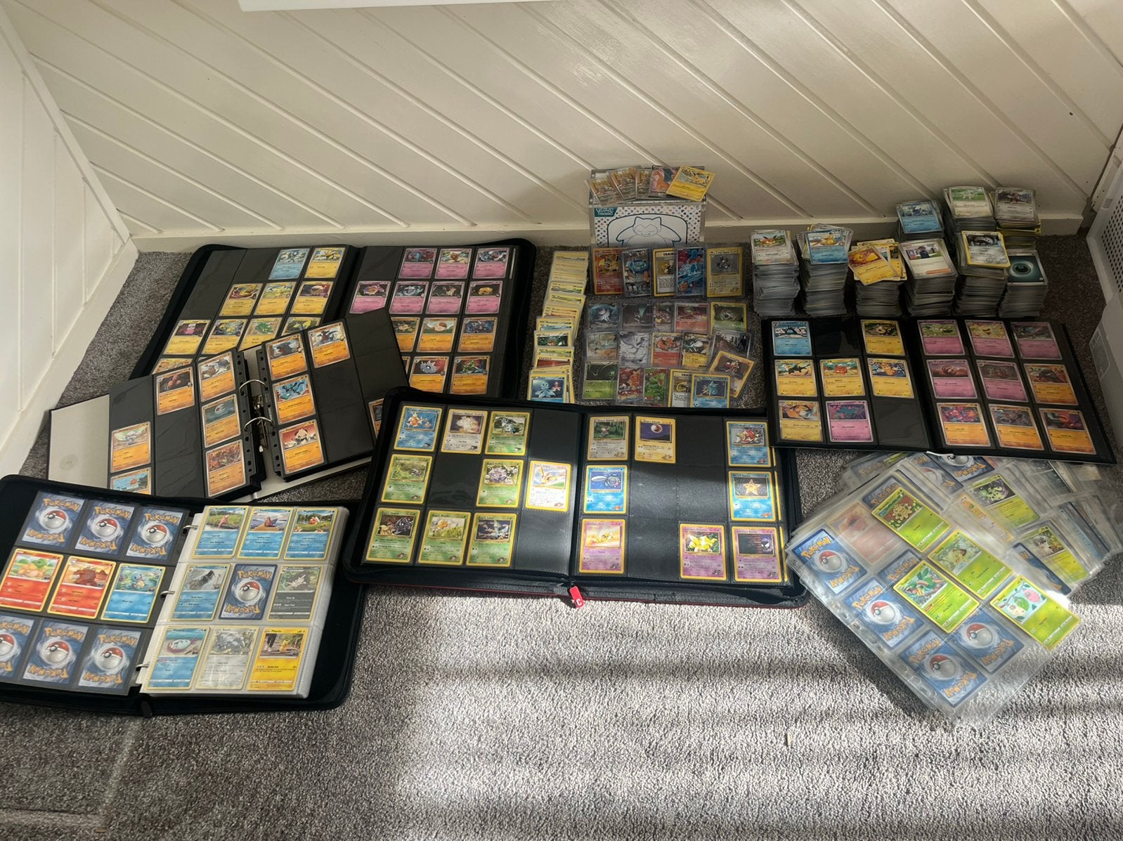 ENORME POKEMON VERZAMELING DEEL 1 (alleen ophalen), Hobby en Vrije tijd, Verzamelkaartspellen | Pokémon, Ophalen, Zo goed als nieuw
