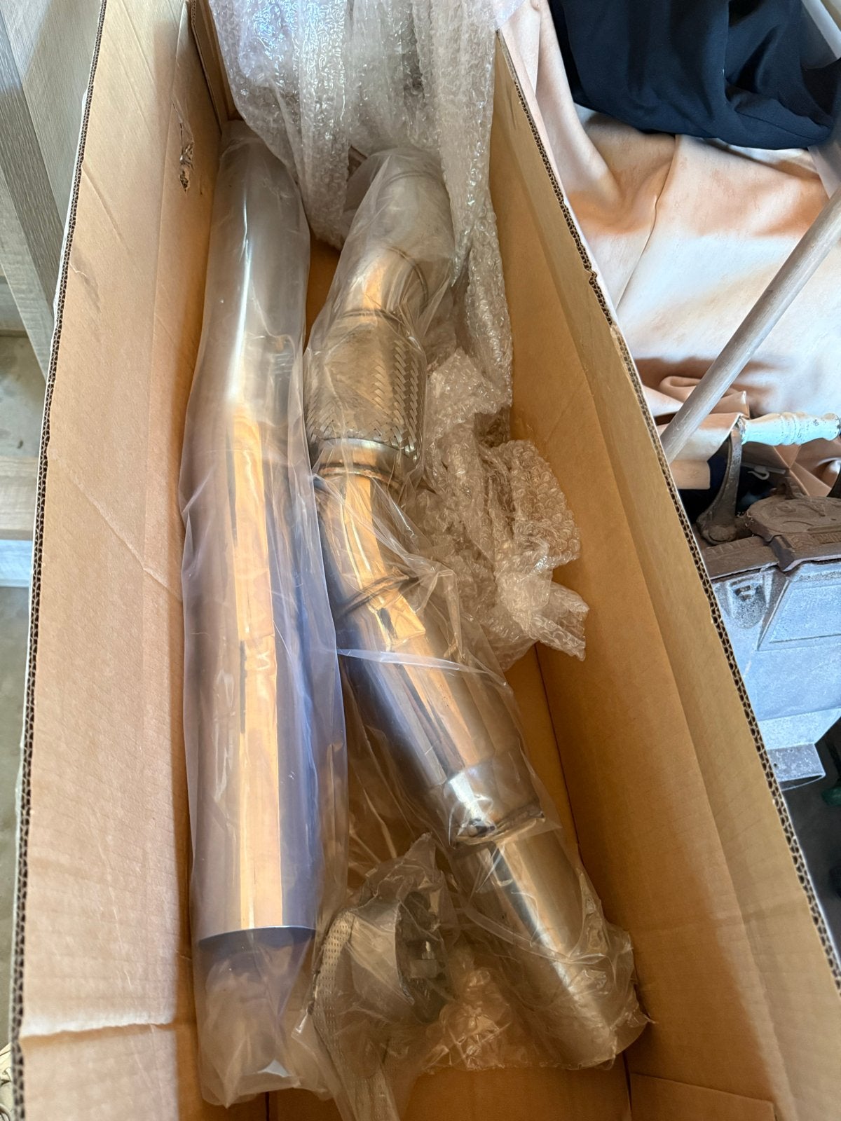 Nieuwe 3 inch downpipe met sportcat voor Golf 6R, Ophalen of Verzenden, Nieuw, Volkswagen