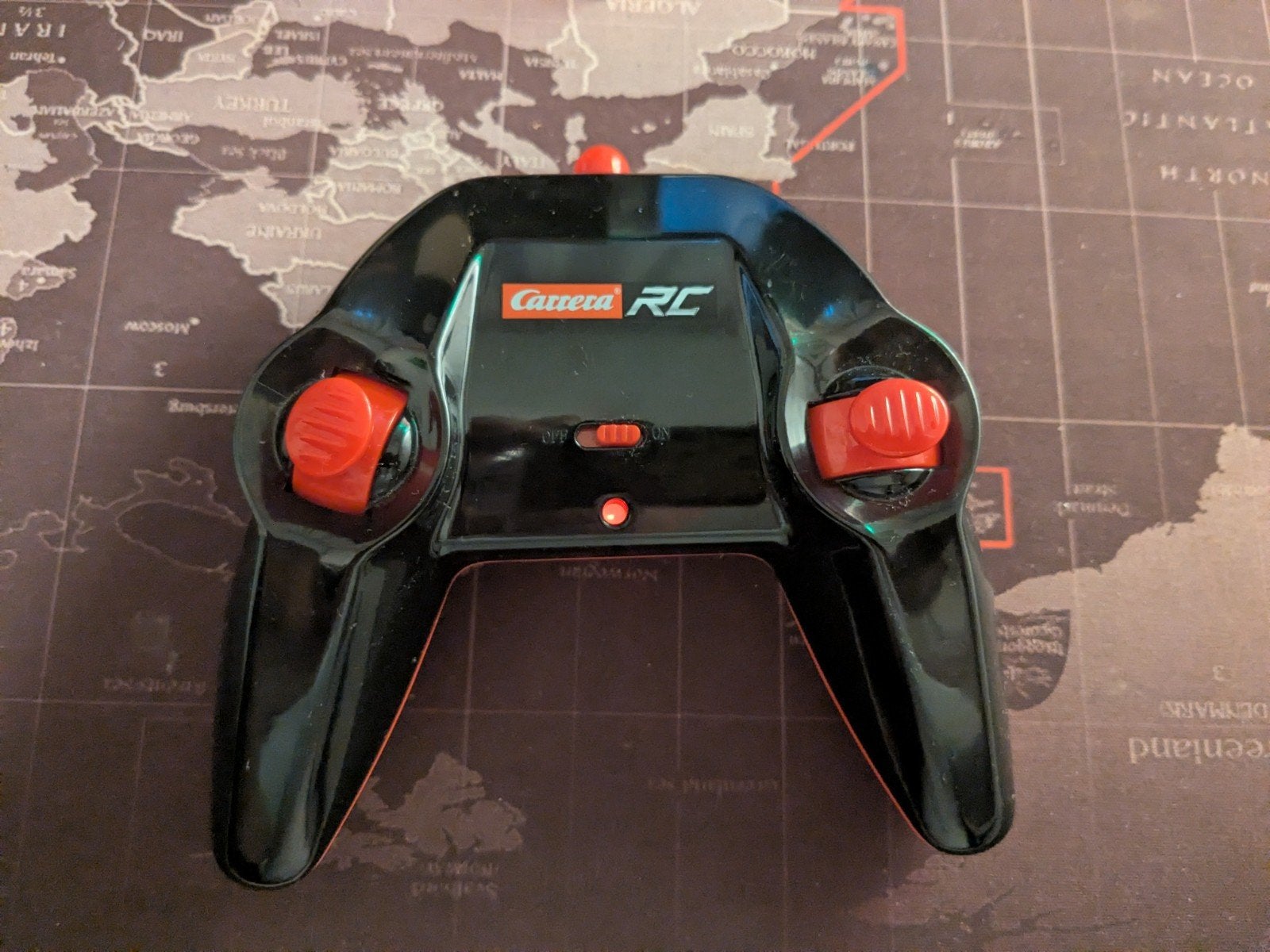 Carrera RC Afstandsbediening - Zwart/Rood, Overige merken, Auto, Groter dan 1:32, Nieuw