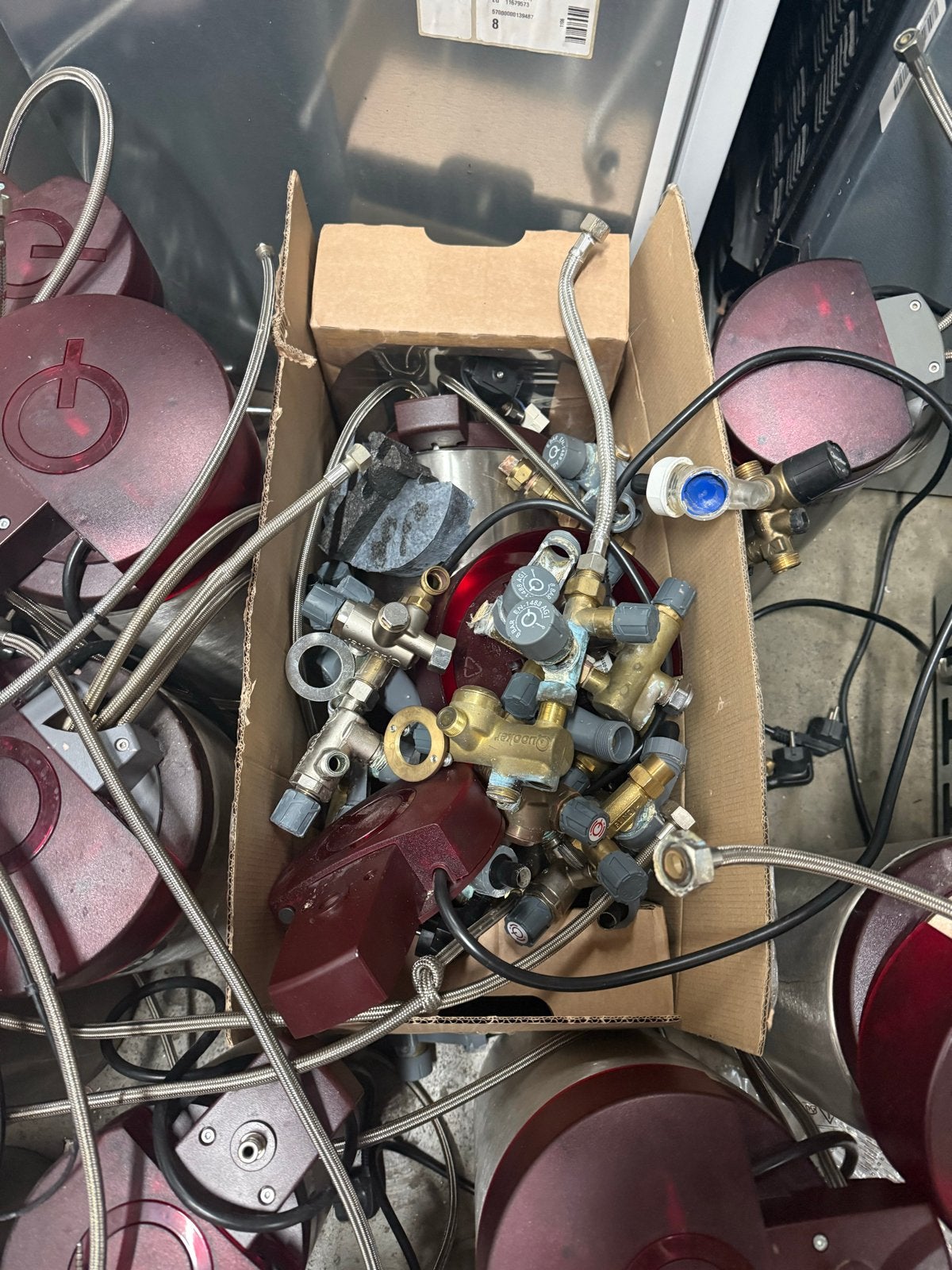 Grote partij Quookers EQ series boilers/kranen/combi/pro3, Ophalen, Gebruikt, Info@quooker.nl, Postbus 155 2980ad ridderkerk