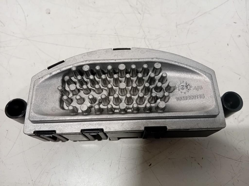 Kachelweerstand Skoda Karoq, Onderdelen@venauto.nl, Van der Ven Autorecycling B.V., Gebruikt, Ettenseweg 76, 4706 PB Roosendaal, The Netherlands