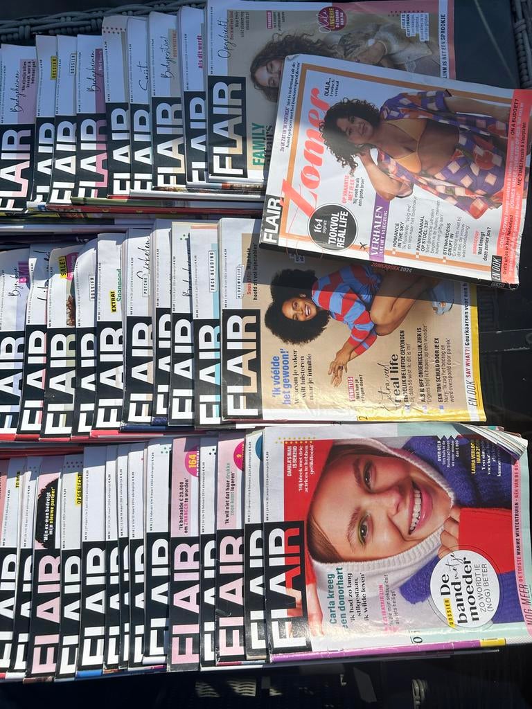 48x Flair uit 2024 inclusief vakantieboek!, Boeken, Tijdschriften en Kranten, Ophalen of Verzenden, Gelezen, Damesbladen