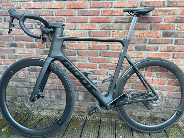 Giant Propel Advanced Pro 1 – maat L – zwart - 2024 model, Fietsen en Brommers, Fietsen | Racefietsen, Ophalen, Carbon, Heren